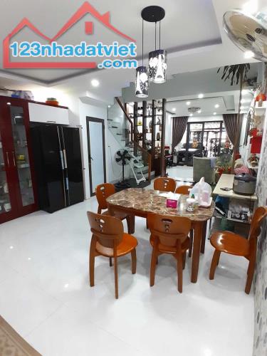 ONhà Hoà Xuân, Ngay chợ Hoà Xuân, 100m2, 2 tầng, 3 ngủ, 4,7 tỷ thương lượng - 1