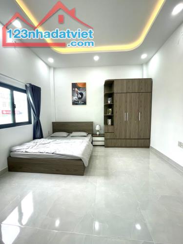 NHÀ ĐẸP - SÁT MẶT TIỀN PHAN HUY ÍCH GV - GIÁP SIÊU THỊ EMART2 & QUANG TRUNG - DT 56M² - 3