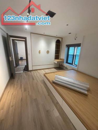 Chốt 3,6tỷ cho căn hộ Tập thể Nam Đồng-Đống Đa-Lô Góc-3PN-DT :70m2