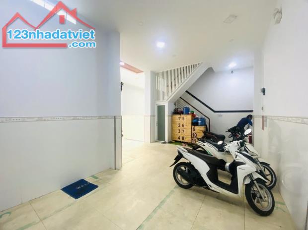 💥🏠SIÊU PHẨM Q6, HẬU GIANG, SÁT HXT, CHDV MỚI KENG, 120M2, 4TẦNG, FULL NỘI THẤT,NHỈNH 11T