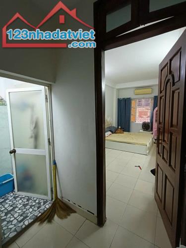 Nhà Đẹp! Nguyễn Khang, 30m ra oto,DT:28m2 x  4tầng,Giá:6.26 Tỷ Cầu Giấy - 3