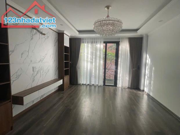 NHÀ ĐẸP THỤY KHUÊ 42M2 7 TẦNG LONG LANH, OTO VÀO NHÀ, NGÕ THÔNG GẦN PHỐ - 3