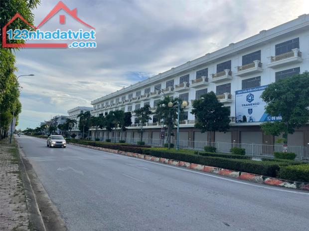 SHOPHOUSE MẶT ĐẠI LỘ, NHÀ 4 TẦNG, BÀN GIAO SỔ.  KĐT XUÂN HƯNG TP.THANH HÓA.  CĐT: 0966 - 1