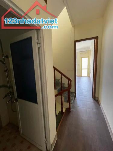 NHỈNH 6 TỶ CÓ NHÀ  MỚI- ĐẸP- FULL NỘI THẤT,36M2, 5 TẦNG, MT 5M, BÁT KHỐI- LONG BIÊN. - 3