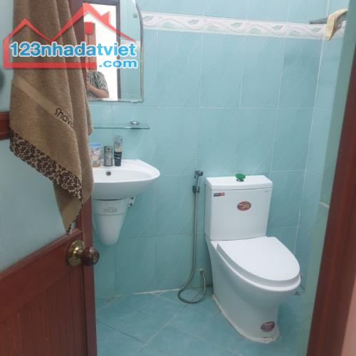 Gấp bán nhà 4 tầng, dt nền 45m2, giá 8.5 tỷ, ô tô thông Đinh Tiên Hoàng, Quận 1. - 5