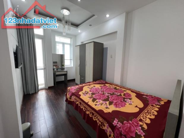 Gấp bán nhà 4 tầng, dt 47m2, giá 8.6 tỷ, ô tô thông Điện Biên Phủ, Quận 1.