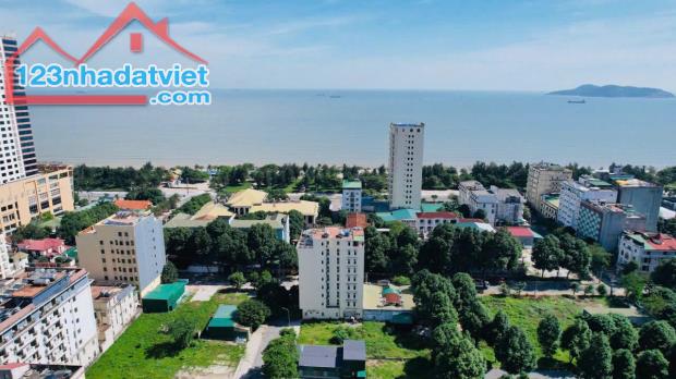 BÁN KHÁCH SẠN VIEW BIỂN CỬA LÒ, 2 MẶT TIỀN - 1