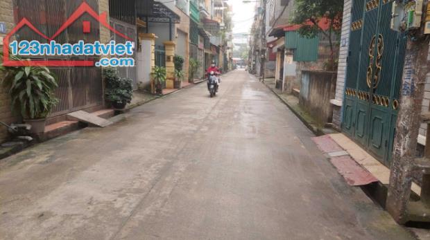 Bán 42m2 đất Tương Chúc - Ngũ Hiệp, Thanh Trì ngõ thông.