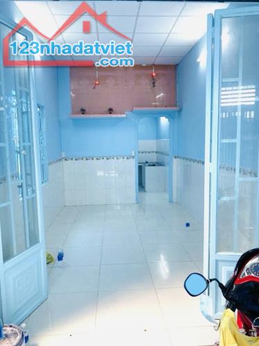 Bán nhà 68m2, 2 tầng, Lê Văn Quới, Giáp Tân Phú, xe hơi ngủ trong nhà, giá chỉ hơn 4tỷ - 1