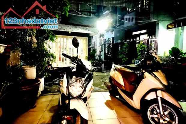 Bán nhà hẻm xe hơi, Trường Chinh, Tân Bình, 3.4m x 15m, 53 m², 6PN - Giá 7.1 tỷ TL - 1