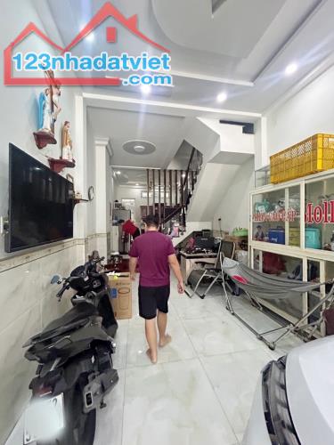 Mặt tiền kinh doanh Phú Định 3.8x22.5 88m2 4 tầng P16 Q8 chỉ 9 tỷ 2 - 1