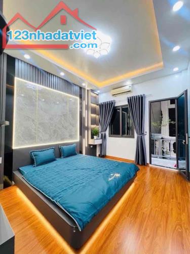 Bán nhà ngay mặt phố Hai Bà Trưng - 45m2 giá nhỉnh 5 tỷ - 3