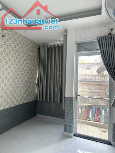 Bán nhà 3 lầu, cách 4 căn đến MT đường Tám Danh, P4 Q8 - 1