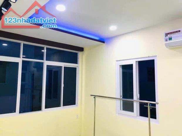 KHU VIP Q3 - LÊ VĂN SỸ - HẺM XE HƠI LÝ THUYẾT - 10M RA MT TRƯỜNG SA - 40M² - 5 TẦNG MỚI - - 2