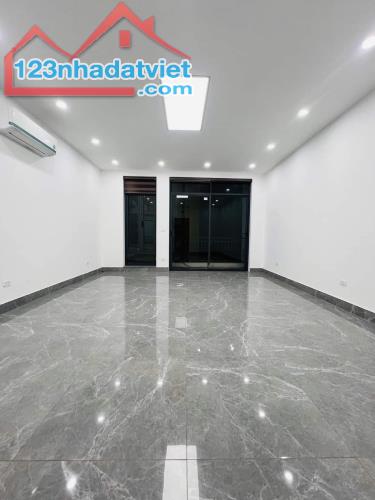 PHÂN LÔ VÍP QUẦN NGỰA, BA ĐÌNH, HN 65M², 5 TẦNG THANG MÁY - MẶT TIỀN 5.5M, GIÁ 22 TỶ - 5