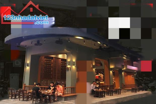 Sang nhượng MBKD café Triệu Việt Vương, 120m2, MT 20m, lô góc, gần Vincom Bà Triệu.