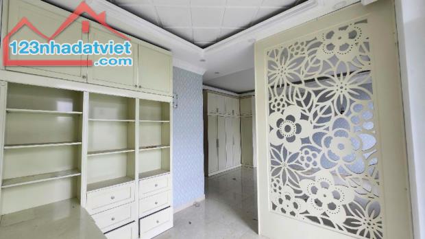 Bán nhà mặt tiền 4 tầng, ngang 7m, 130m2, sau chợ Đầu Mối, phường Bình Chiểu, Thủ Đức - 4