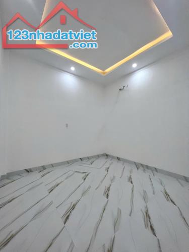 Đầu Năm Mua - Muối Cuối Năm Mua Nhà Bửu Long 700 triệu - 3