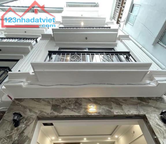 Bán nhà Xuân Đỉnh mới xây, 3 ô tô tránh, Kinh doanh 10m ra mặt phố 36m2 5 tầng, 8.9 tỷ