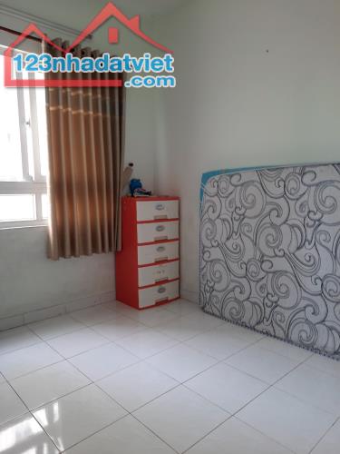 Cần bán chung cư Topaz Garden 64m 2PN 2WC giá 2,33 tỷ thương lượng - 1