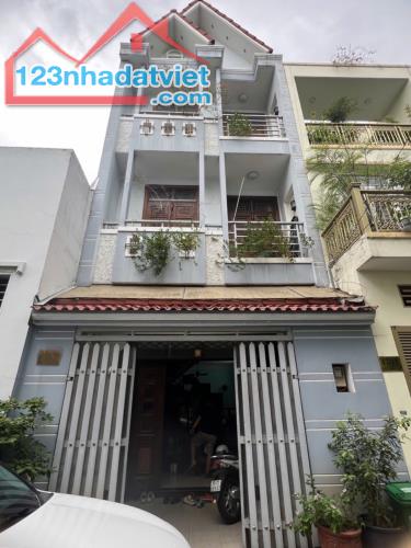 Nhà 3 tầng 82m2, HẺM Ô TÔ, Gần Vincom Lê Văn Việt, 4 PN, hoàn công đủ