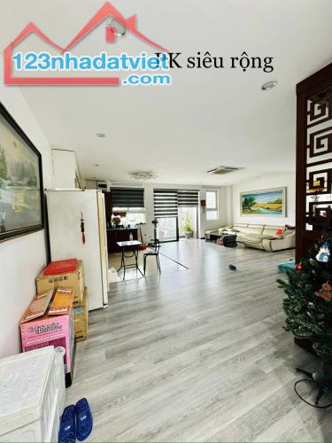 Bán căn hộ Sunrise Building Sài Đồng-Long Biên-117m 2n2wc-tầng trung view Vinhomes-4.8 tỷ - 2