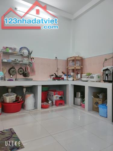 TÂN KỲ TÂN QUÝ-TÂN PHÚ- XE HƠI ĐỖ CỬA -THÔNG SỐ CHUẨN ĐẸP - DT 41M2-NGANG 4.4M - 2 LẦU 2PN - 4