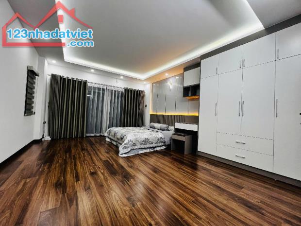 💥💥HOA HẬU THANH TRÌ 45M2 4 TẦNG - ĐẸP LUNG LINH RỰC RỠ - VIP VỀ Ở NGAY - TẶNG PHUN NỘI T - 2