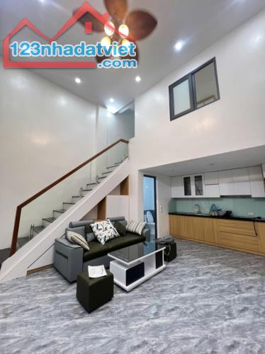 Bán Nhà Thông Hồ Ba Mẫu, Đống Đa, Gần 40m2, Ngang 5m, SĐCC, Hơn 4 Tỷ