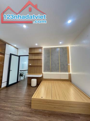 Bán Nhà Thông Hồ Ba Mẫu, Đống Đa, Gần 40m2, Ngang 5m, SĐCC, Hơn 4 Tỷ - 1