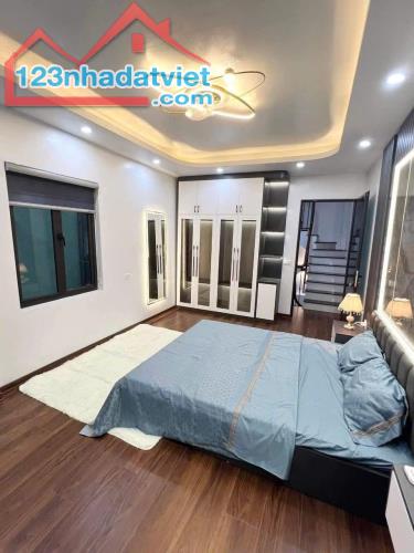 Siêu hot!Bán nhà ngõ Thịnh Hào 1 Tôn Đức Thắng.Lô góc-3 thoáng,nhà đẹp mê ly.39m2*5T - 2