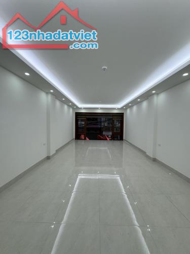 Bán nhà phố Vương  Thừa Vũ, Thanh Xuân 56m, 8 tầng, mt 4.3m. Giá: 18 tỷ - 3