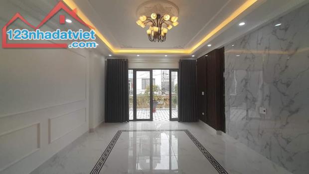 Bán nhà Nguyễn Bỉnh Khiêm, Đông Hải, Hải An, 3 tầng, 55m2, 2,8 tỷ - 2