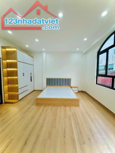 Bán nhà ngõ 295_Bạch_Mai, Thanh_Nhàn 44m2 xây 4 tầng đẹp chỉ hơn 5 tỷ, ra phố 50m2