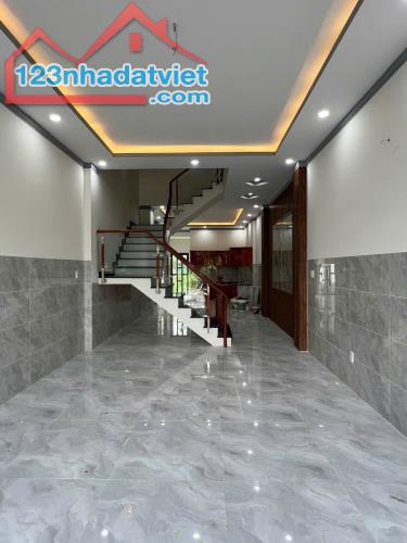 CHO THUÊ NHÀ P.BỬU LONG 4PN, XE HƠI, KD VĂN PHÒNG Ở, GẦN CÔNG VIÊN. DTSD230m2 - 1