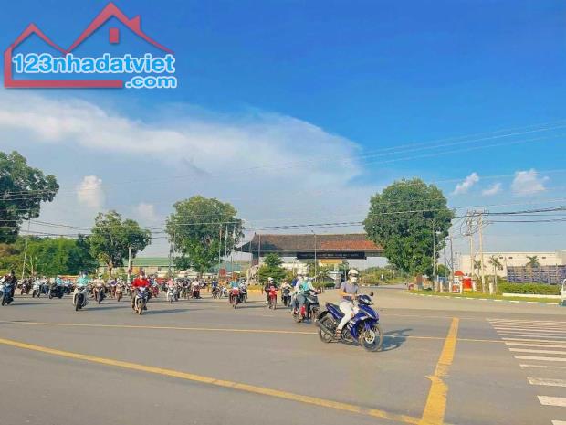 BÁN NHANH 1280M2 ĐẤT SHR T.CƯ NGAY KCN NHÀ Ở SAN SÁT GẦN TTHC. GIÁ 230 TRIỆU - 4