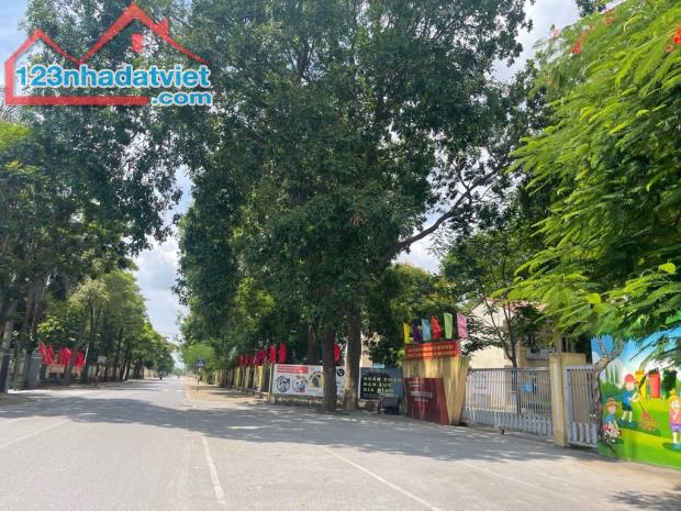 ĐẤT GIA LÂM NHỈNH TỶ VIEW HỔ, 3 BƯỚC RA ĐƯỜNG Ô TÔ TRÁNH