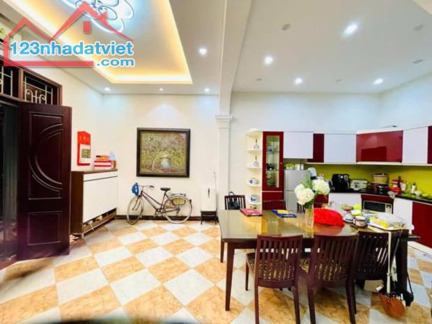 cần bán nhà ao sen hà đông 77m gíá 14 tỷ ô tô đỗ chước cửa . - 4