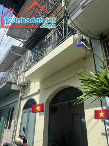 Nhà 2 Tầng-Hẻm Xe hơi Gần QL 13, Vạn Phúc City, DT34m2-Ngang 4,2m-Giá 3,1 tỷ TL