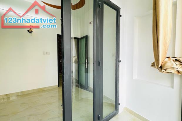 Bán nhà Nguyễn Văn Đậu Bình Thạnh, Phường 11, 35.4 m² (3mx11m) nở hậu - Giá 3.75 tỷ TL - 1