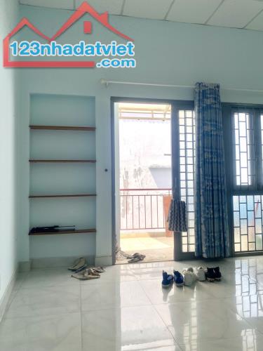 CẦN BÁN NHÀ HXH TRƯƠNG THỊ HOA,  DT- 50M 2-  TẦNG - 4,7×12- 3,35 TY - 4