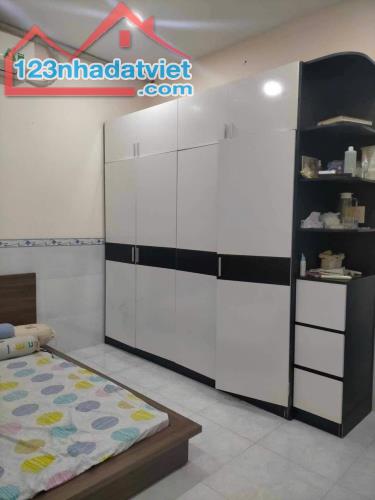 BÁN NHÀ 1 TRÊT 1 LẦU PHƯỜNG THỐNG NHẤT 50M2 CHỈ 2,35 TỶ - 3