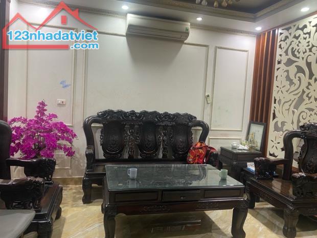 P/Lô QUÂN ĐỘI - Ô TÔ KINH DOANH - VỈA HÈ RỘNG HỒ LINH ĐÀM, DT 55m2, NHỈNH 13 tỷ - 4