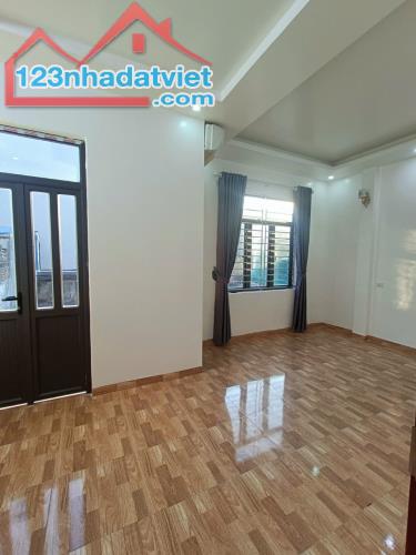 BÁN NHÀ ĐẸP 2.45 TỶ 3 TẦNG 50M2 ( TÂY NAM ) NGÕ RỘNG LÊ HỒNG PHONG - 4