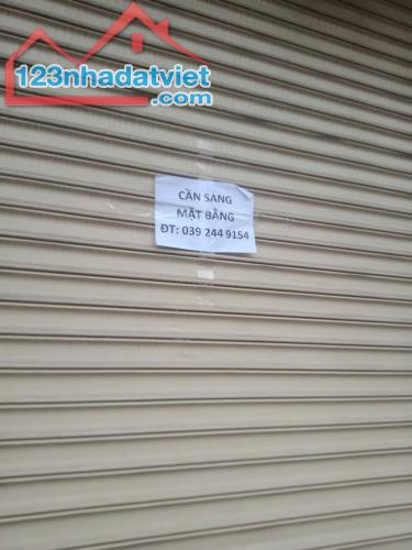 Cần sang nhượng  lại quán nước mặt tiền đường Huỳnh Văn Lũy, Phú Lợi, Thủ Dầu Một