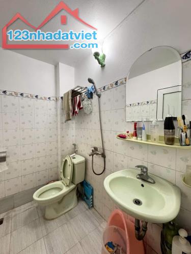 Bán nhà Quốc Tử Giám, 38m2*4T, 4 ngủ rộng, mặt ngõ rộng thẳng tắp cách phố 10m, 6.2 tỷ - 3