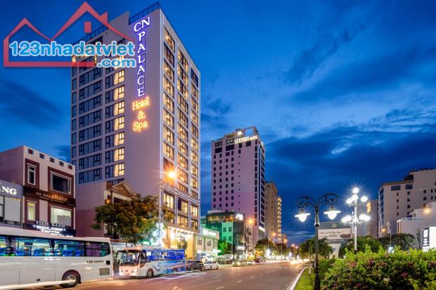 380M XÂY HOTEL APARTMENT SÁT BIỂN 3 lô liền kề PHẠM VĂN ĐỒNG rẻ nhất