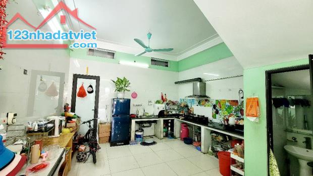 Bán nhà Thôn Thái Bình, Đông Anh, 4 tầng, 60m2, DÂN XÂY, View hồ, Ô TÔ tránh, Ở Sướng - 2