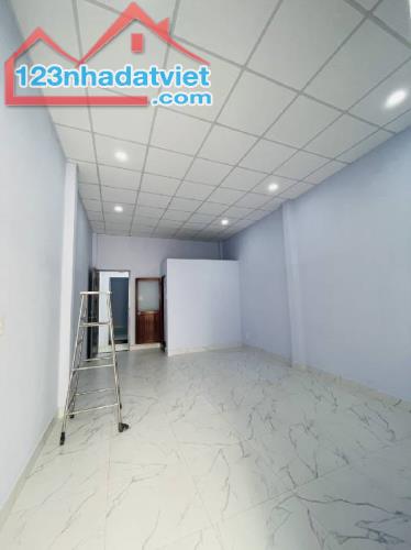 Nhà mới CÁCH MẠNG THÁNG TÁM TÂN BÌNH - DT60m2 - AN NINH  - DÂN TRÍ - 1