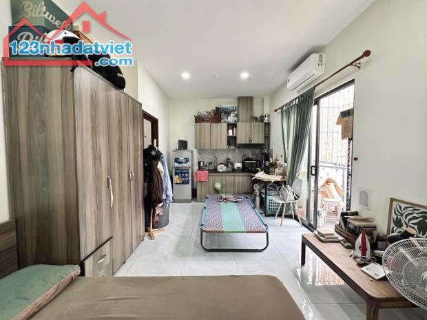 Gấp bán nhà Phú Nhuận giá 12.5 tỷ, ô tô thông Mt Nguyễn Văn Trỗi, dt đất 133m2. - 1